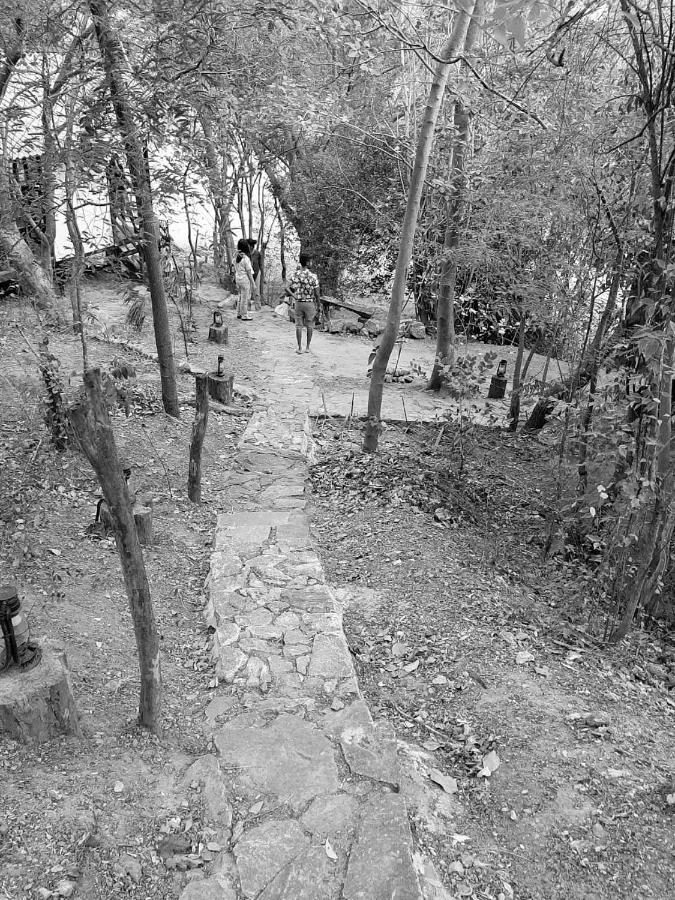 Elephant Lodge Udawalawe Exterior foto